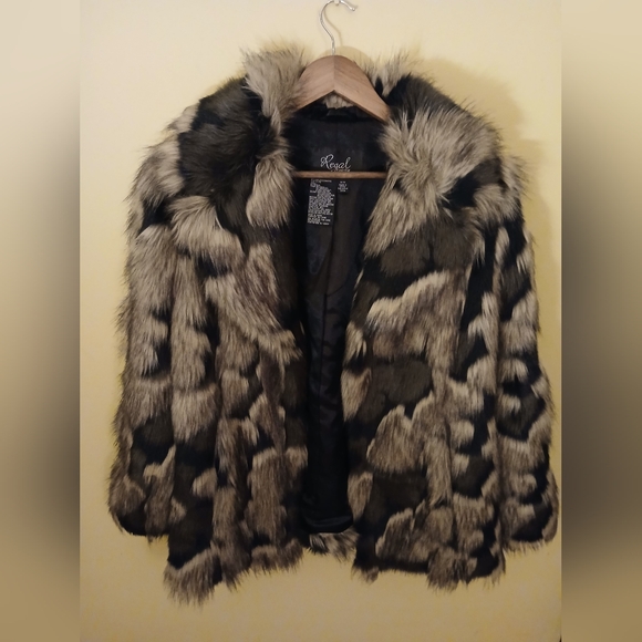 Regal Jackets & Blazers - Women's Faux Fur Teddy Jacket - Black and Gray